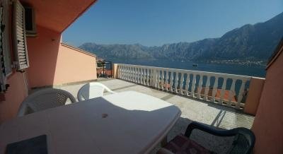 Apartment for 4 people, private accommodation in city Prčanj, Montenegro